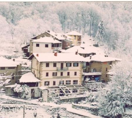 Delzanno Hotel Varallo Exterior photo
